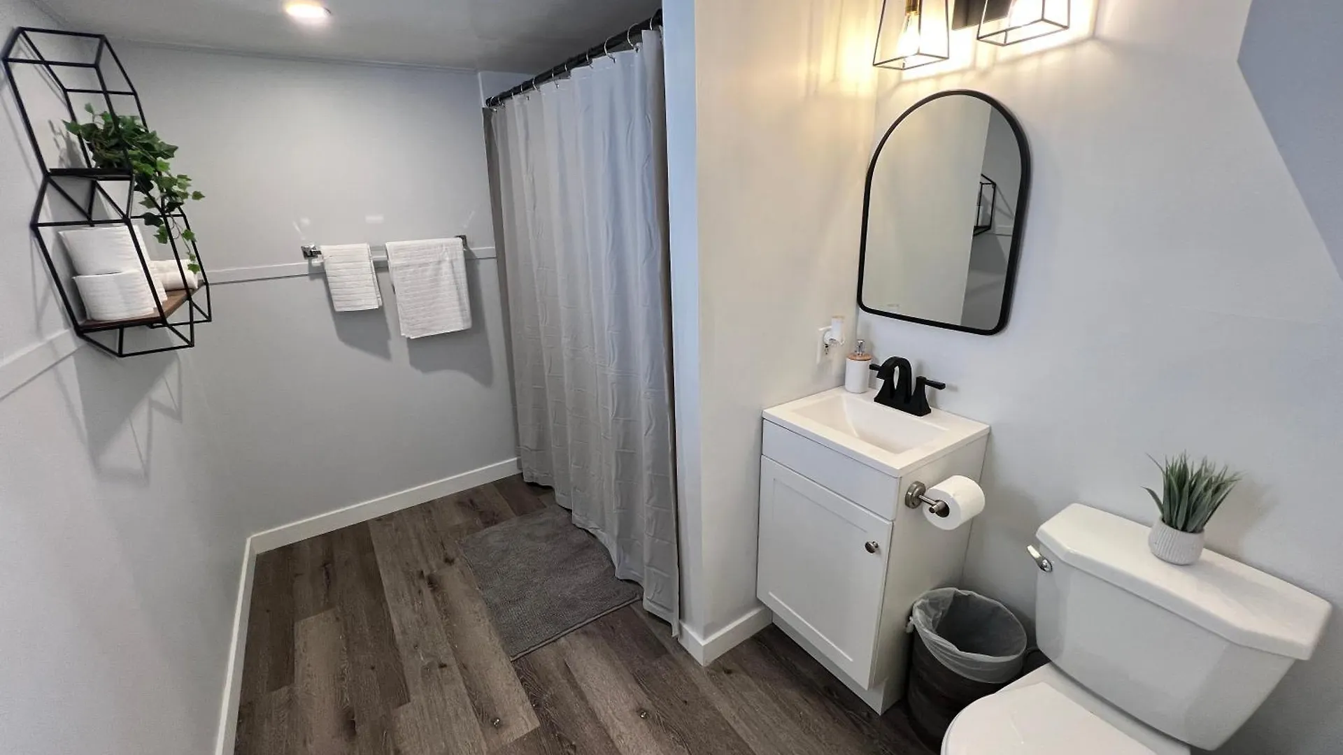 Cozy Home- Winnipeg Airport, Downtown And Polo Park 0*,